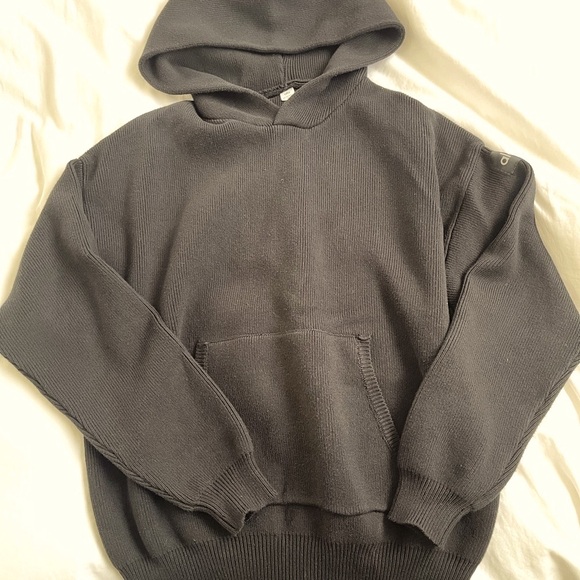 ALO Yoga Black Pullover Scholar Hoodie